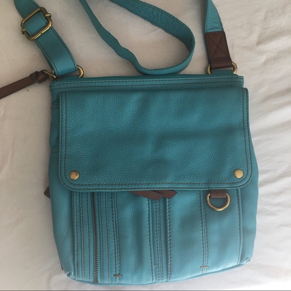 Turquoise Leather Fossil Purse Excellent Condition - Picture 2 of 16